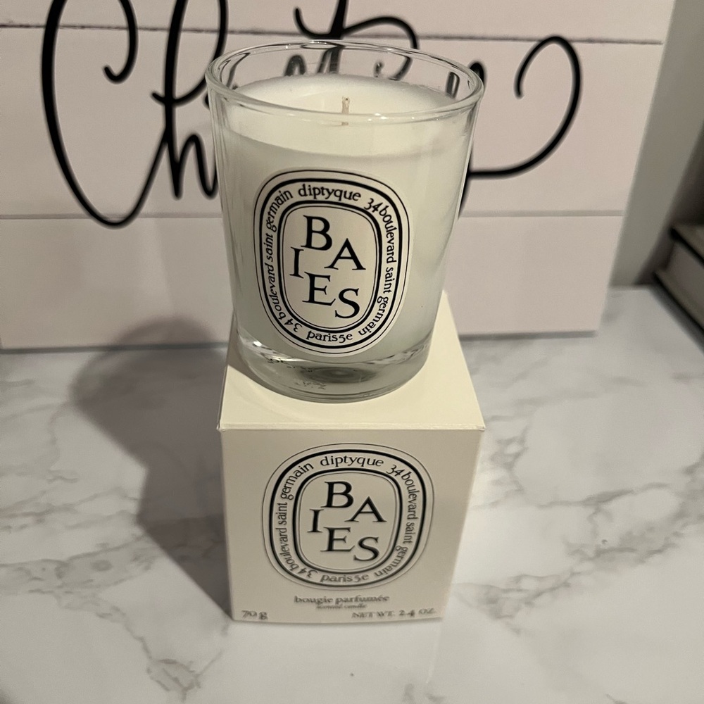 Diptyque White Scented Candle